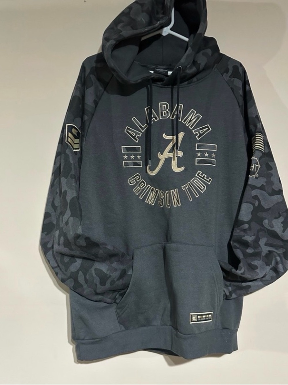 Colosseum Alabama Crimson Tide Men's Black Charcoal Camo Zip-Up Hoodie